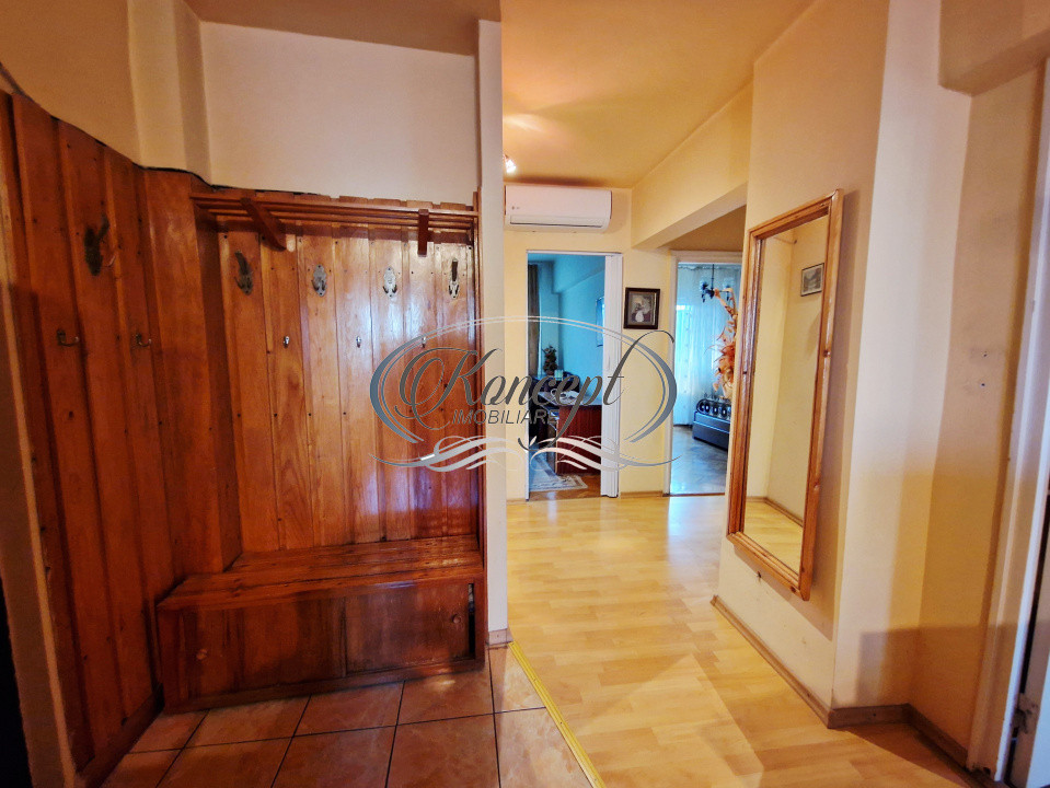 Apartament spatios, luminos cu 2 balcoane inchise in Manastur, zona Big