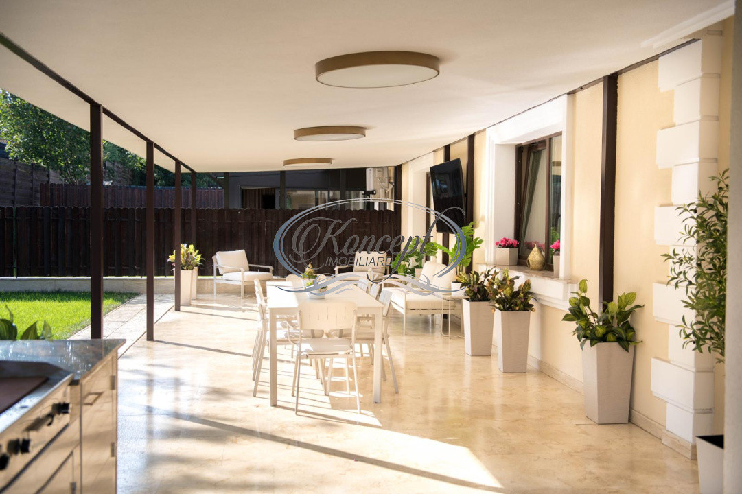 Duplex cu finisaje de Lux si cu piscina