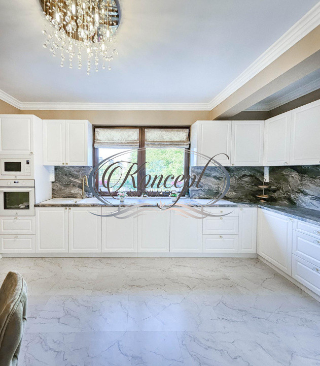 Duplex cu finisaje de Lux si cu piscina