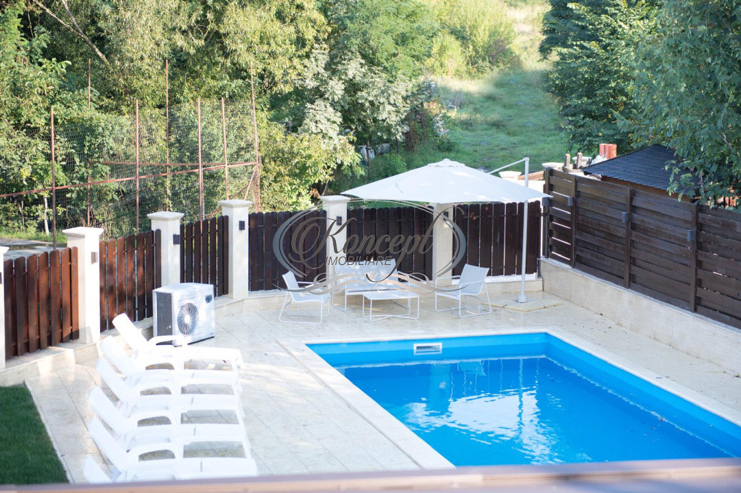 Duplex cu finisaje de Lux si cu piscina