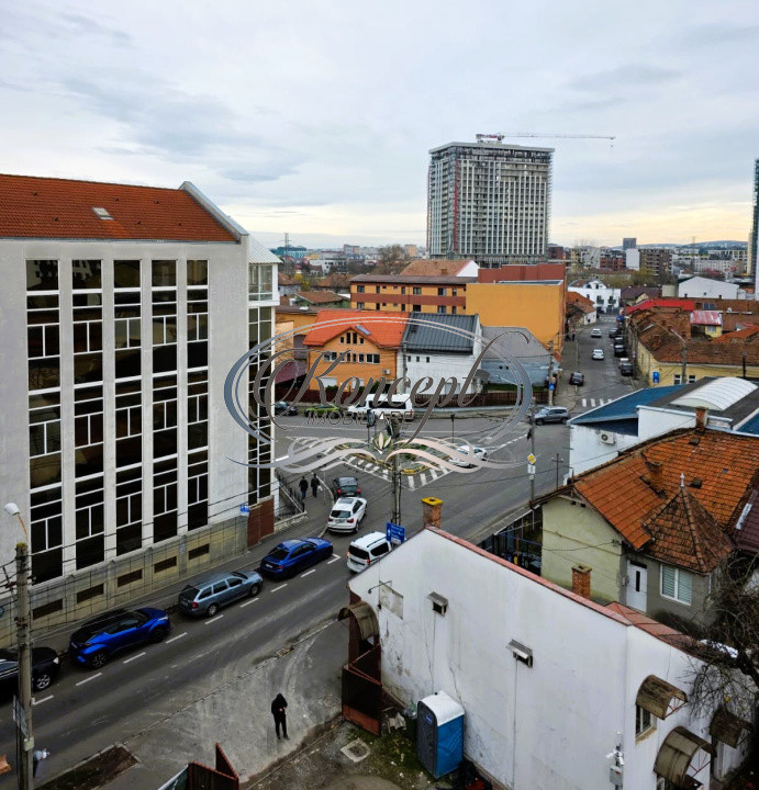 Apartament spatios in zona Semicentrala