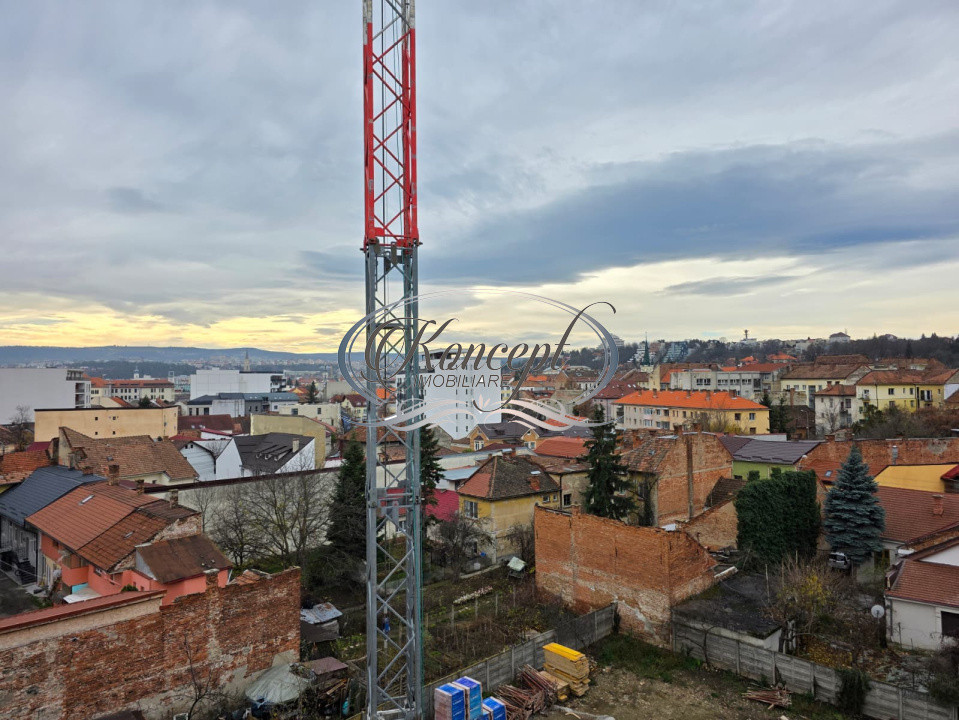 Apartament spatios in zona Semicentrala