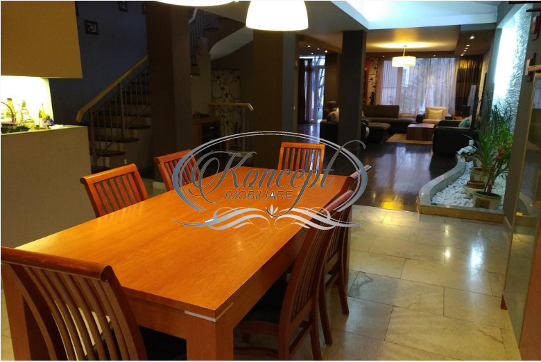 Casa frumoasa cu garaj si curte proprie in Buna Ziua