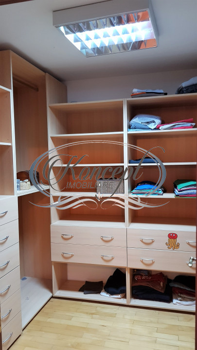 Casa frumoasa cu garaj si curte proprie in Buna Ziua