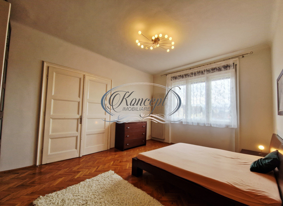 Apartament spatios cu garaj, renovat complet, zona hotel Napoca