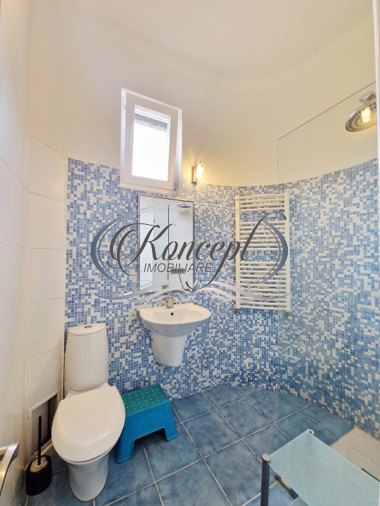 Apartament spatios cu garaj, renovat complet, zona hotel Napoca