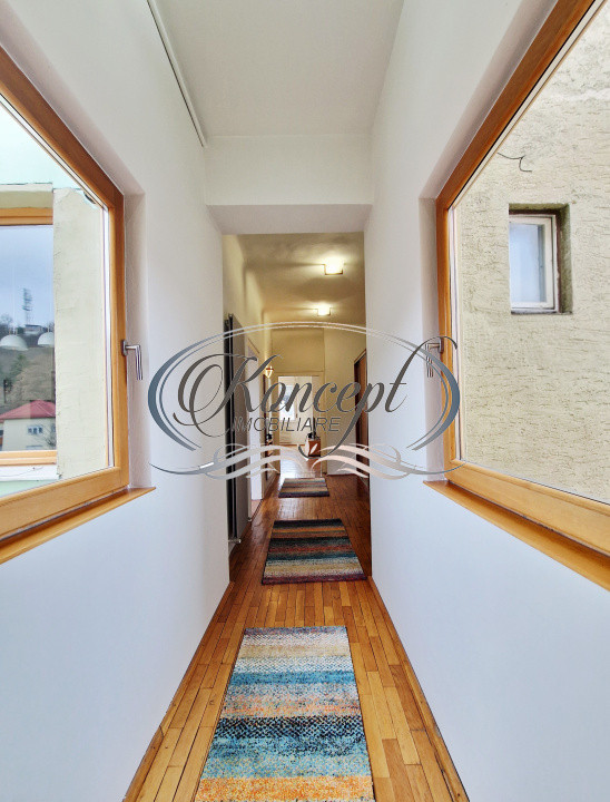 Apartament spatios cu garaj, renovat complet, zona hotel Napoca