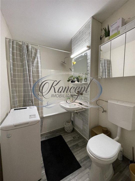 Apartament 2 camere, in zona UMF