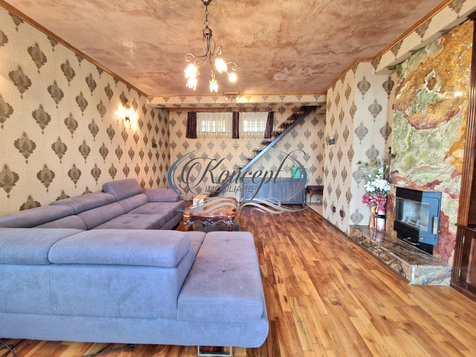 Apartament spatios pe doua niveluri in zona Semicentrala