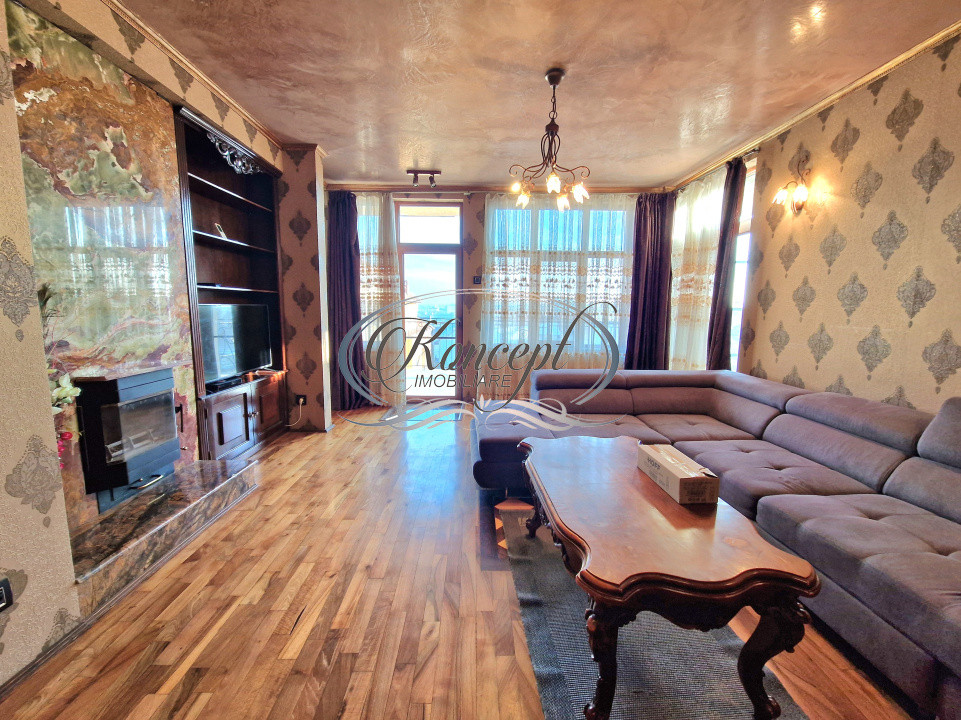 Apartament spatios pe doua niveluri in zona Semicentrala