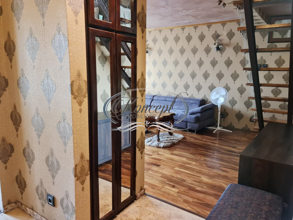 Apartament spatios pe doua niveluri in zona Semicentrala