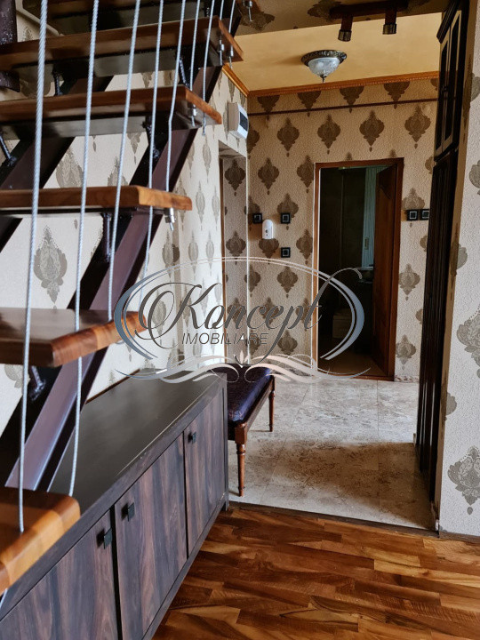 Apartament spatios pe doua niveluri in zona Semicentrala