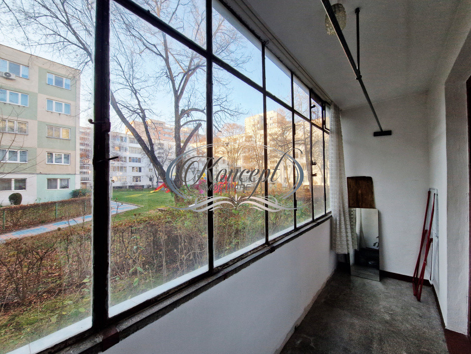 Apartament spatios cu balcon inchis si beci in Manastur zona Supeco