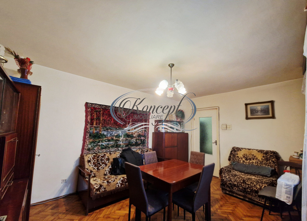 Apartament spatios cu balcon inchis si beci in zona Supeco