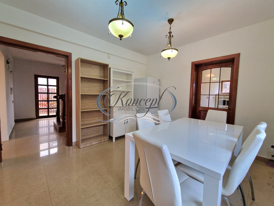 Casa individuala cu gradina si 5 locuri de parcare, cartier Europa