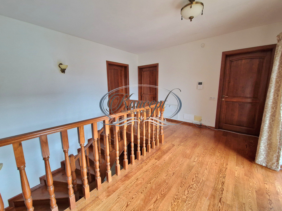 Casa individuala cu gradina si 5 locuri de parcare, cartier Europa