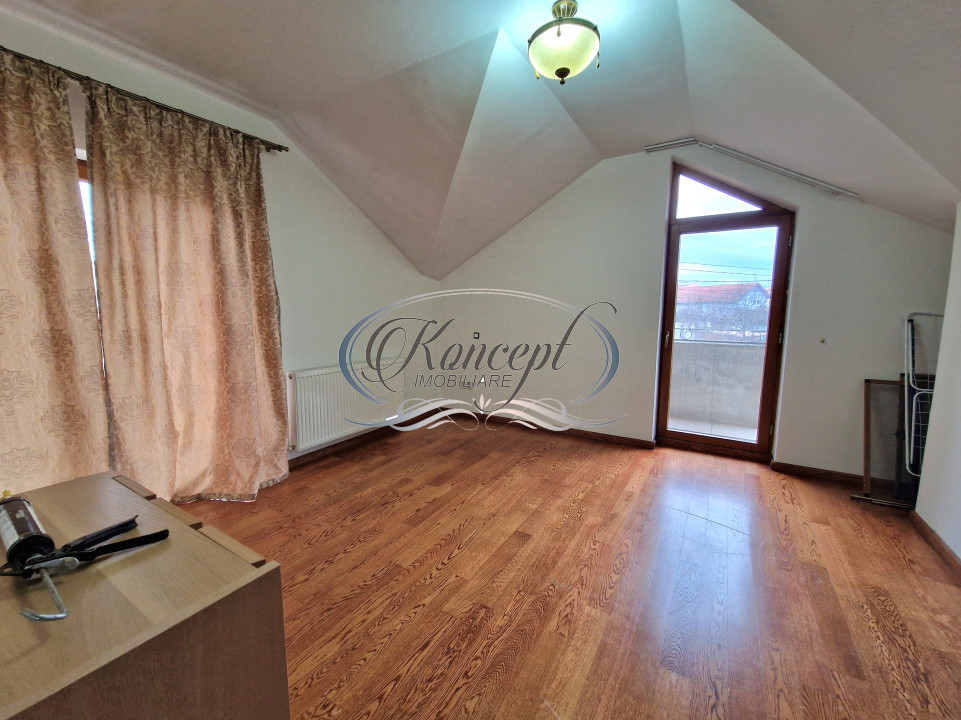 Casa individuala cu gradina si 5 locuri de parcare, cartier Europa