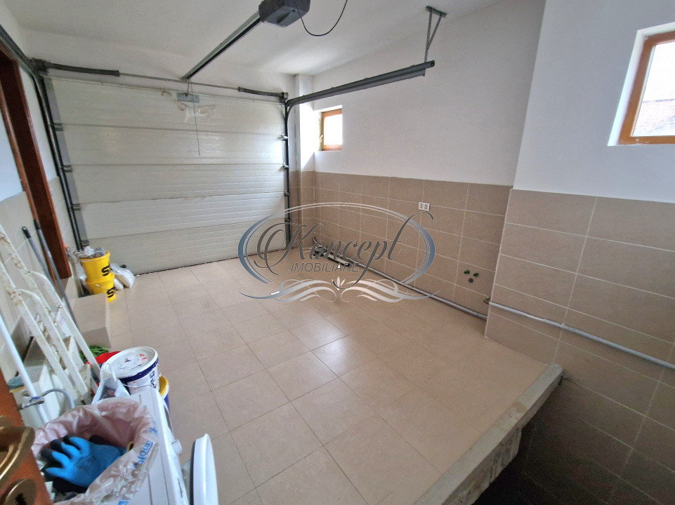 Casa individuala cu gradina si 5 locuri de parcare, cartier Europa