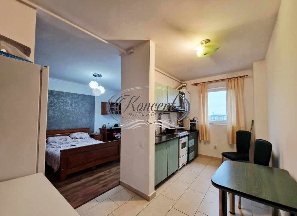 Apartament decomandat, la cheie, cu parcare zona Vivo