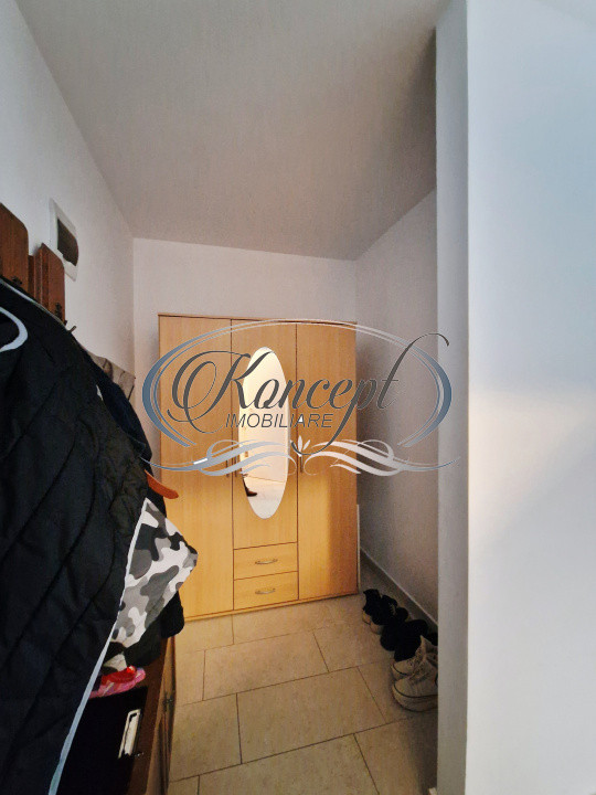 Apartament decomandat, la cheie, cu parcare zona Vivo