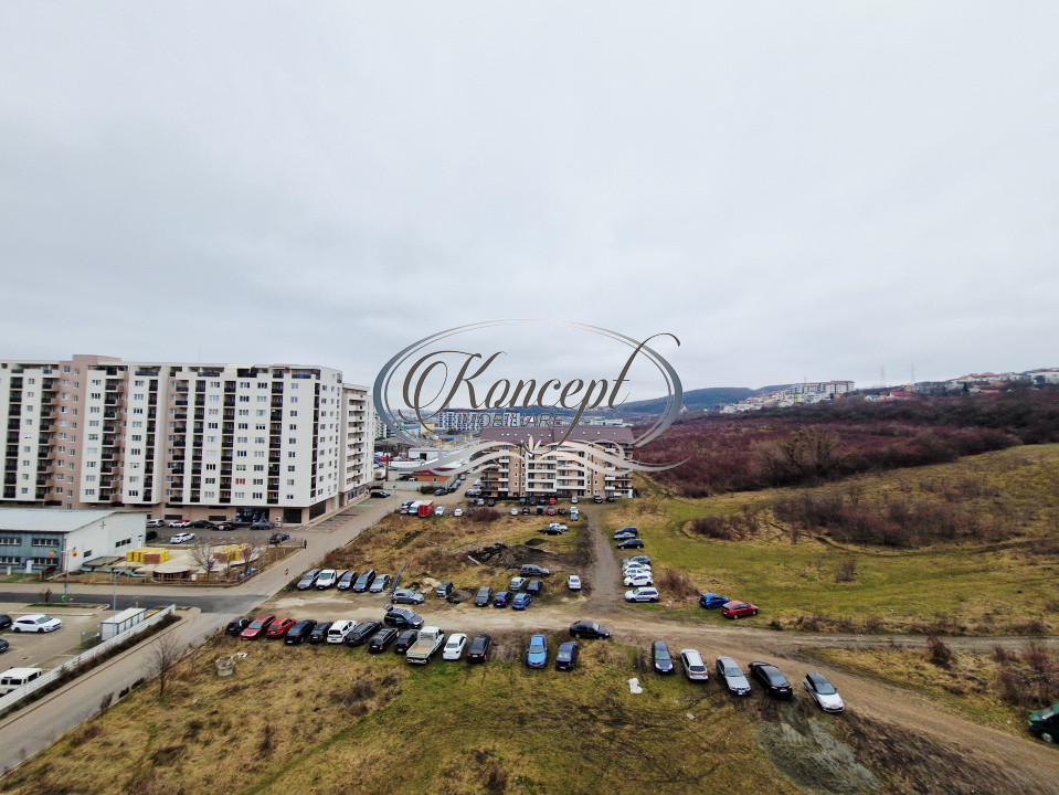 Apartament decomandat, la cheie, cu parcare zona Vivo