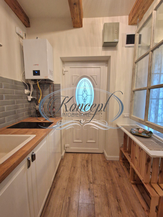 Apartament modern cu parcare, pe strada Horea