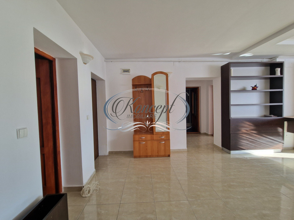 Apartament spatios cu parcare, in zona Bazei Sportive Gheorgheni