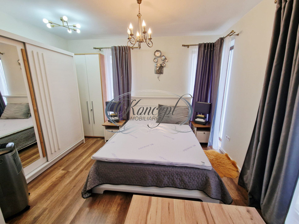 Casa cu curte in Faget