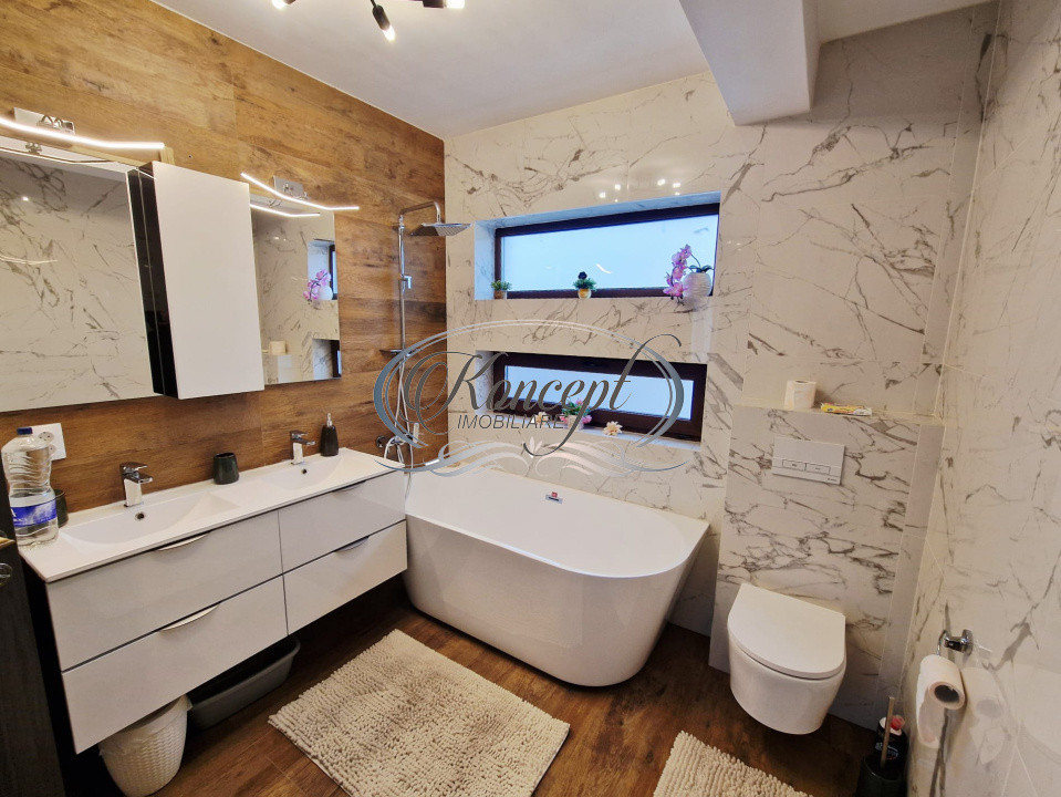 Casa cu curte in Faget