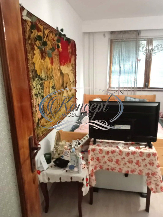 Apartament decomandat cu 2 balcoane in zona Pietei Marasti