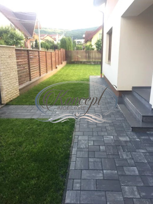 Casa spatioasa cu gradina privata aproape de strada Campului