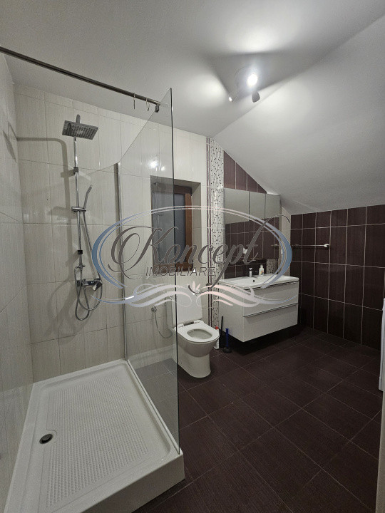 Casa spatioasa cu gradina privata aproape de strada Campului