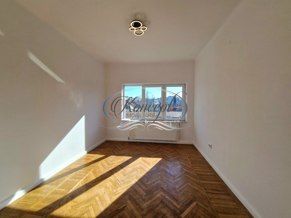 Proprietate renovata cu boxa generoasa pe Bulevardul 21 Decembrie