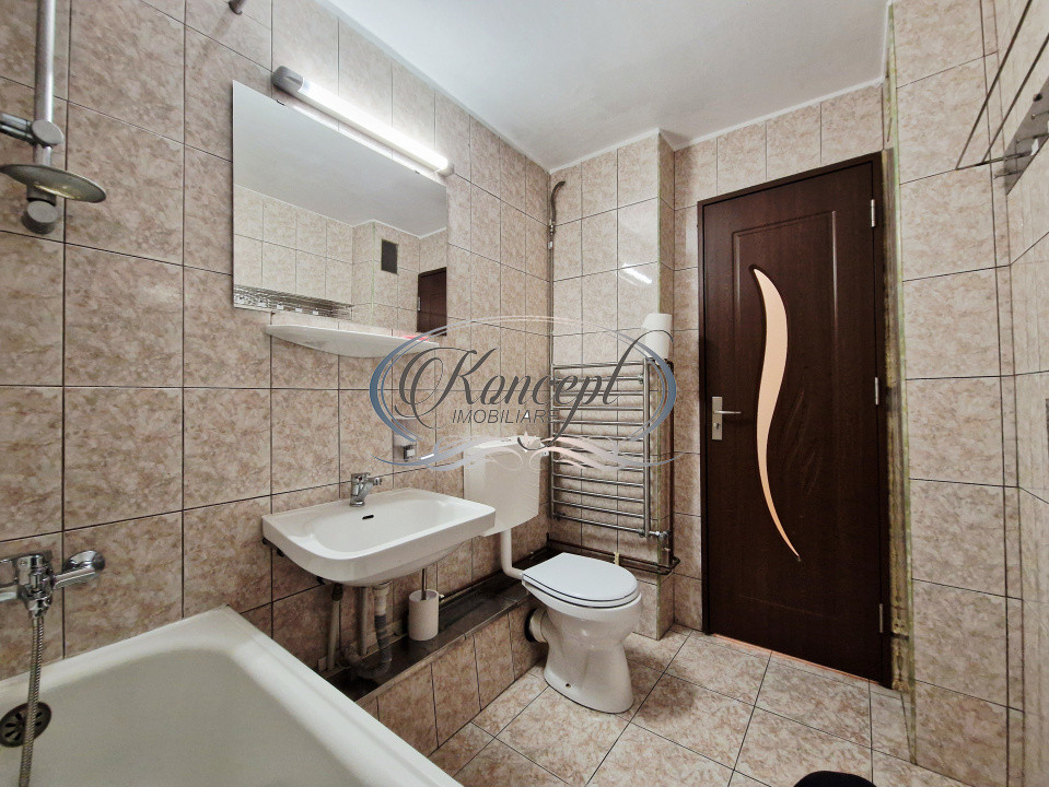 Apartament decomandat, zona Sigma