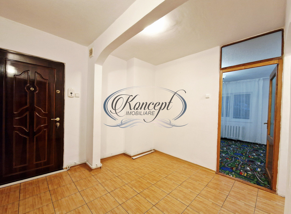 Apartament decomandat, zona Sigma