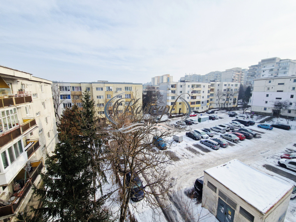 Apartament, decomandat cu 2 bai in Manastur, str. Brates