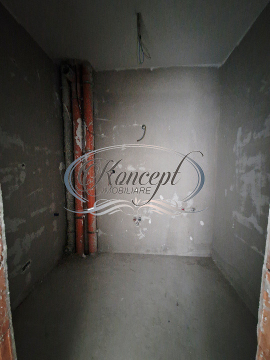 Apartament nou, semifinisat, cu CF in zona Cetatii,  Floresti 