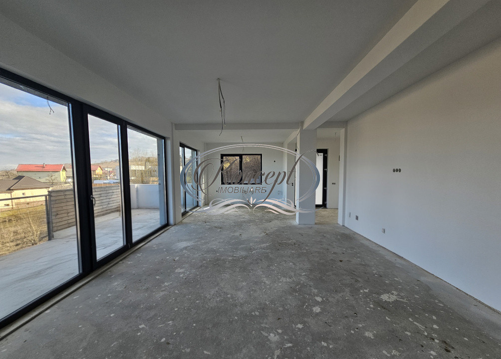 Locuinta D+P+1 Feleacu cu spatii vitrate ample