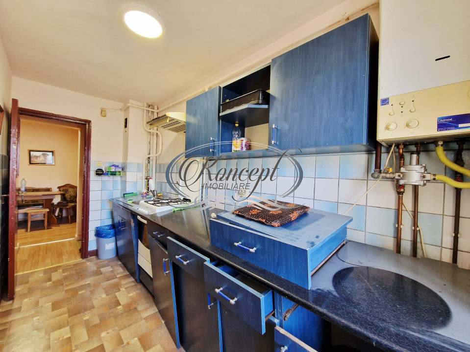 Apartament cu potential, orientare sud-est, 2 balcoane, zona Parang 