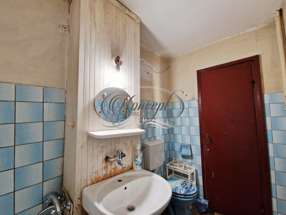 Apartament cu potential, orientare sud-est, 2 balcoane, zona Parang 