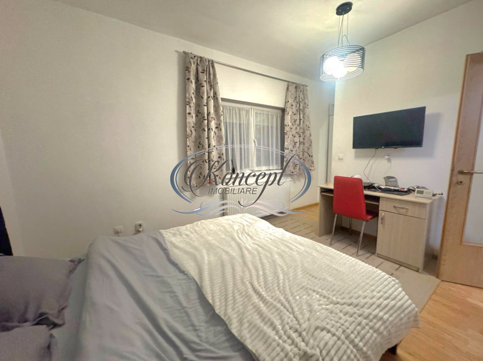 Apartament cu balcon si garaj pe strada Bistritei