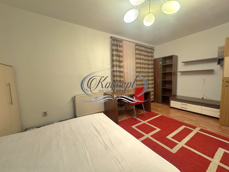 Apartament cu balcon si garaj pe strada Bistritei