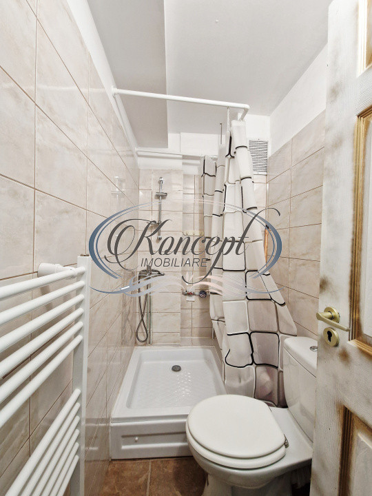 Apartament decomandat, zona Facultatii de Litere