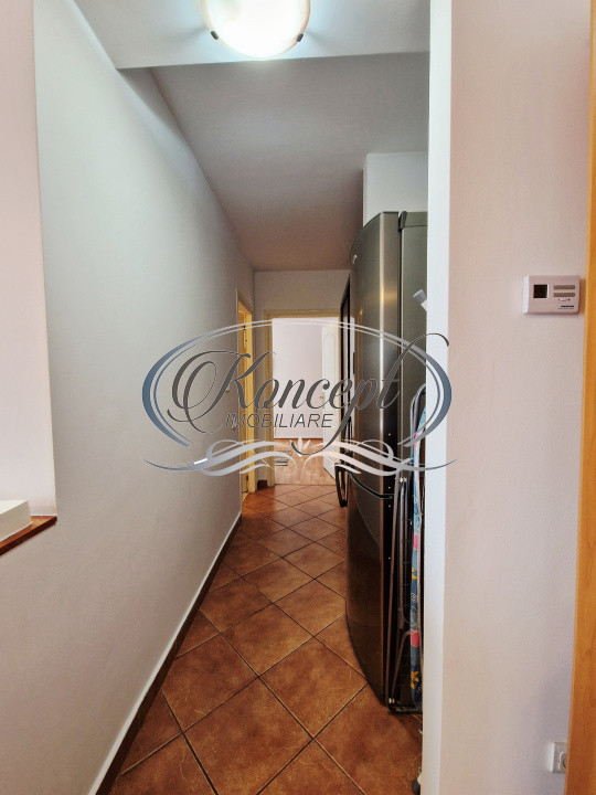 Apartament luminos in Andrei Muresanu, in vila cu parcare acoperita 