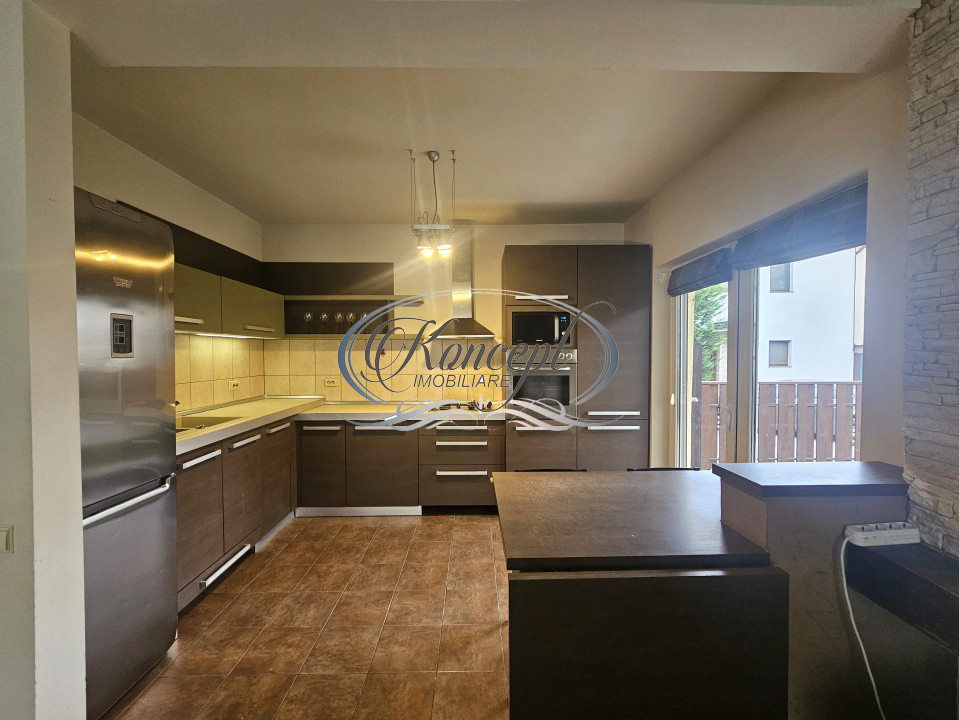 Casa tip duplex in zona linistita, aproape de Parcul Poligon
