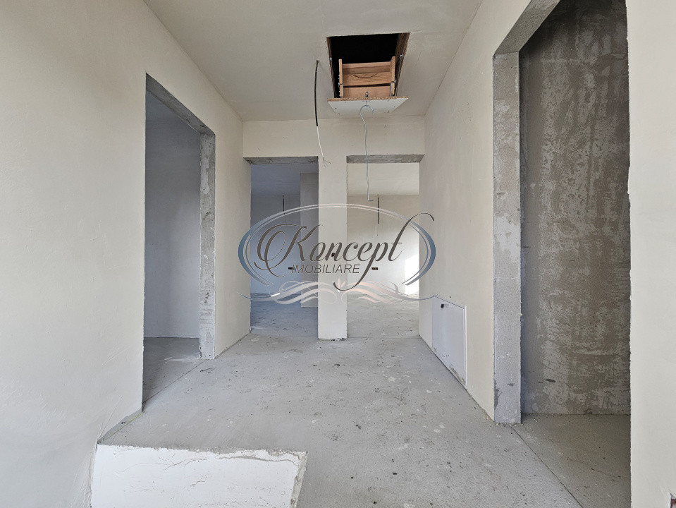 Casa spatioasa cu garaj in Chinteni