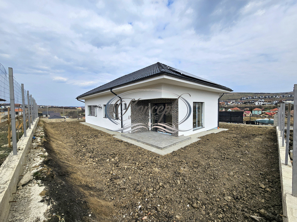 Casa eficienta energetic, noua, cu pod mansardabil generos