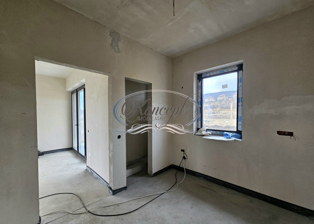 Casa eficienta energetic, noua, cu pod mansardabil generos