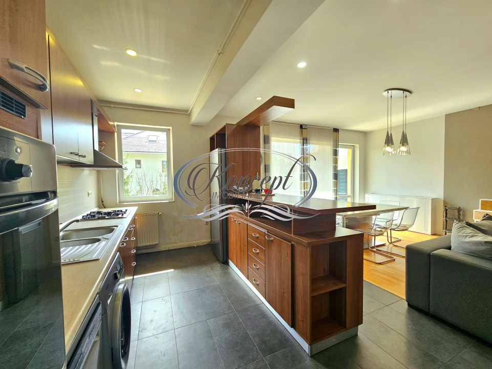 Apartament spatios cu doua locuri de parcare incluse