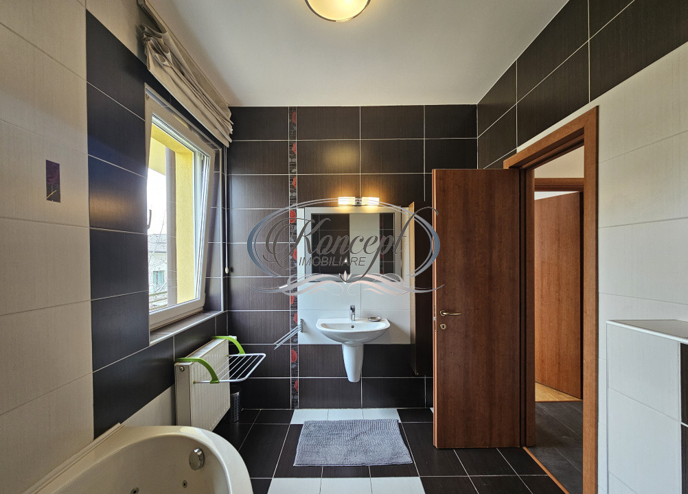 Apartament spatios cu doua locuri de parcare incluse